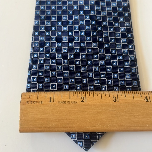 Brook Brothers Basics Blue & White Pure Silk Tie - Picture 4 of 4